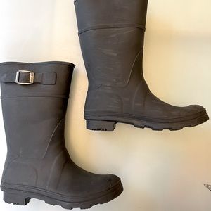 Kids rain boots. Kamik size 3 Black